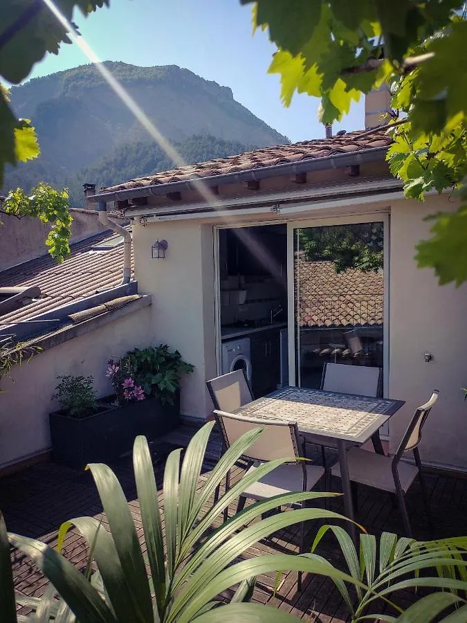 Maison De Village Avec Terrasse Luc-en-Diois Holiday home