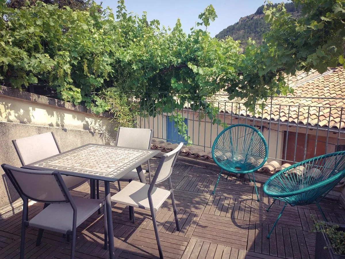 Maison De Village Avec Terrasse Luc-en-Diois